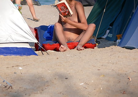 Nude beach reading