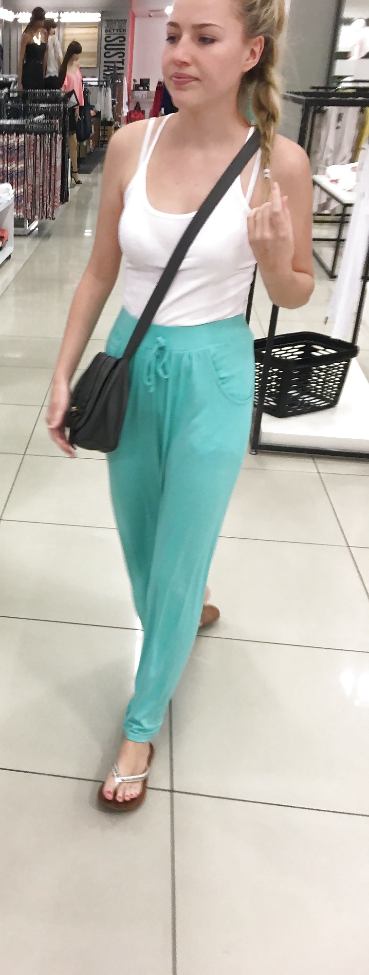 Sex Gallery Some random tight mall teens