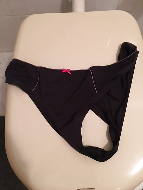 Sex Gallery Girlfriend thong panties