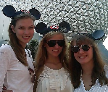 Sex Gallery Karlie Kloss with her sisters