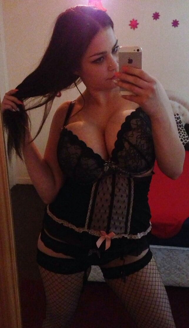 Sex Gallery Busty Suzi Escort Slut