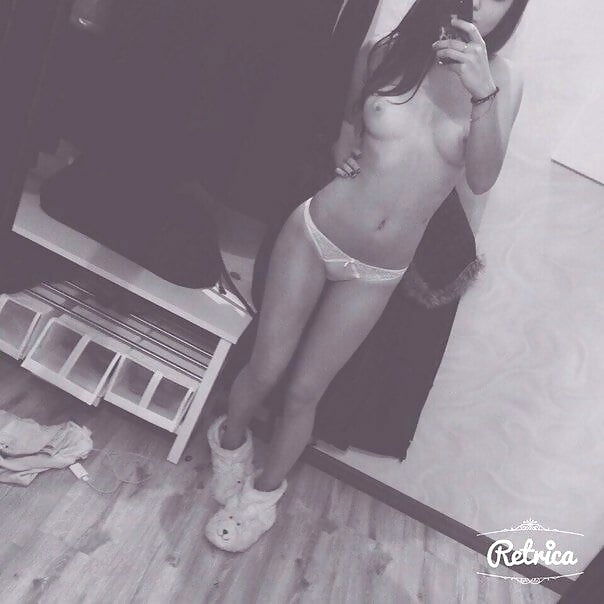 Sex Gallery Teen bitch selfie mirror shots