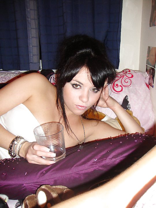 Sex Gallery Facebook teens on toilet