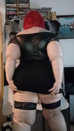 karcelyne striptease and blow job         