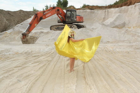 queen of excavators         