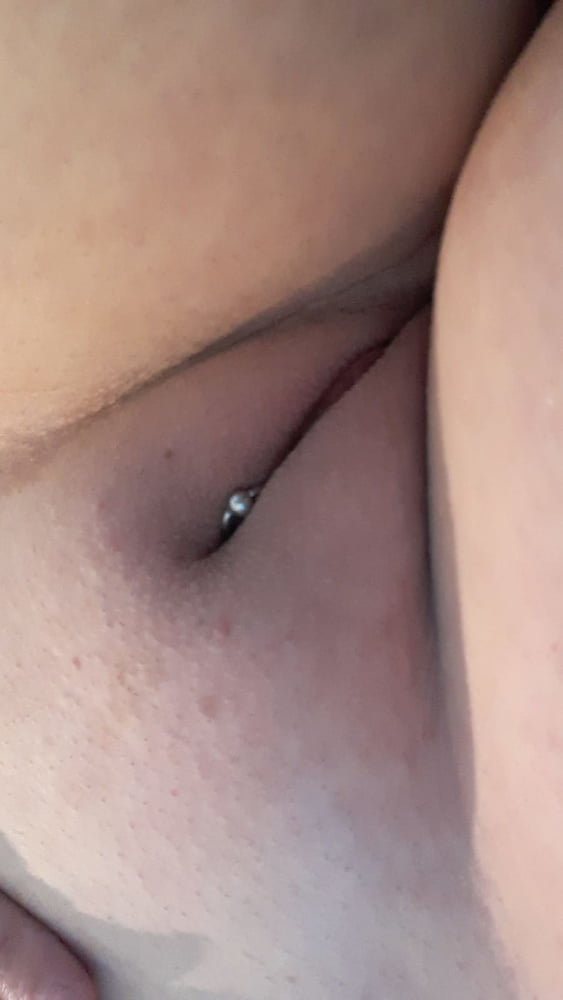 Dildo and toy ing with my wet pussy - 7 Photos 