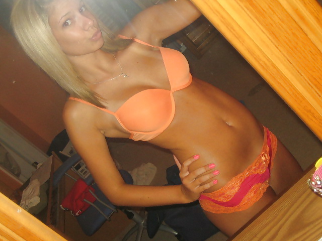 Sex Gallery Pretty Amateur Allie