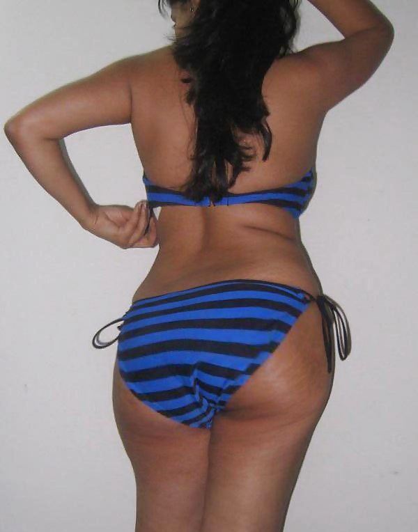 Sex Gallery Pakistani girl in bikini
