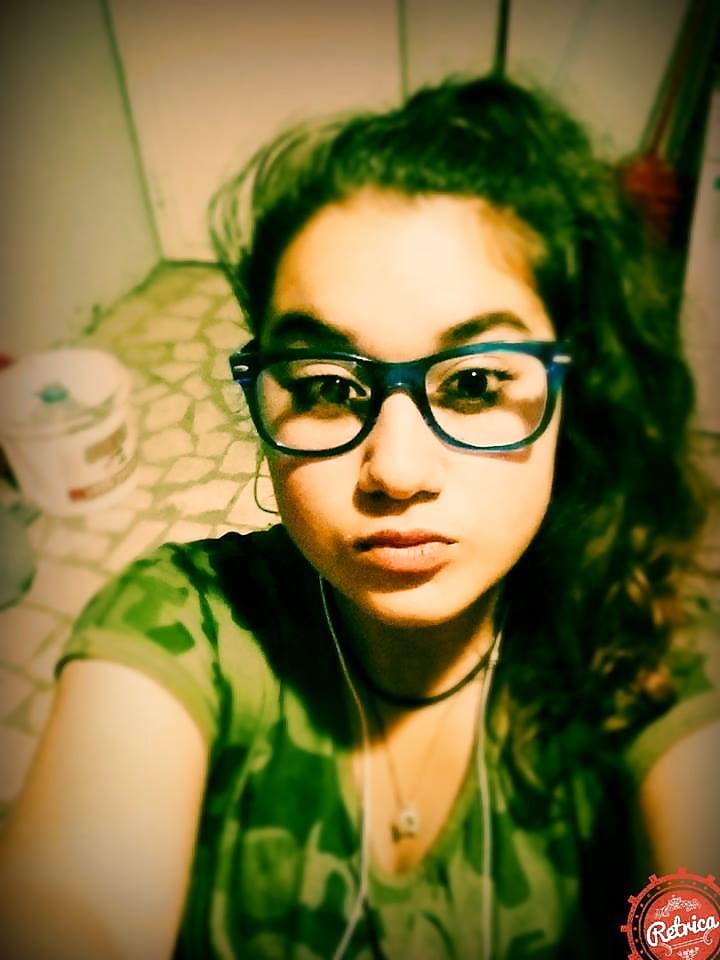 Sex Gallery Turkish Liseli Kucuk Memeli Busra Orospusu