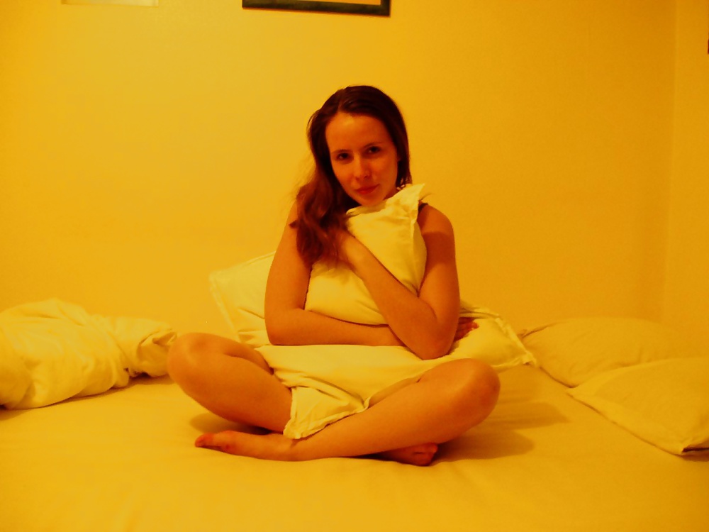 Sex Gallery amateur brunette