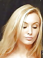 Sex Gallery hot mom 711