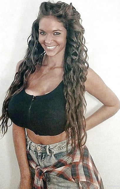 Sex Gallery Webtastic Special: Huge MilF