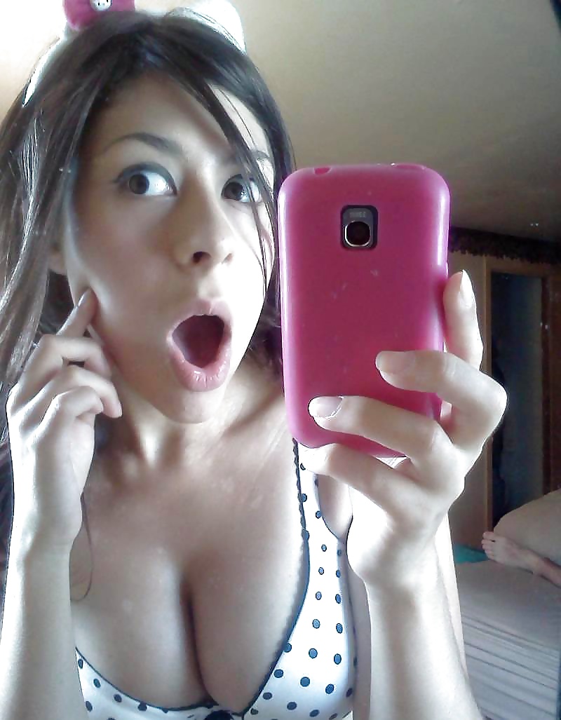 Sex Gallery 20yo Silly Teen Selfies Chloe