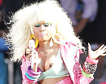 Nicki Minaj Nipslip