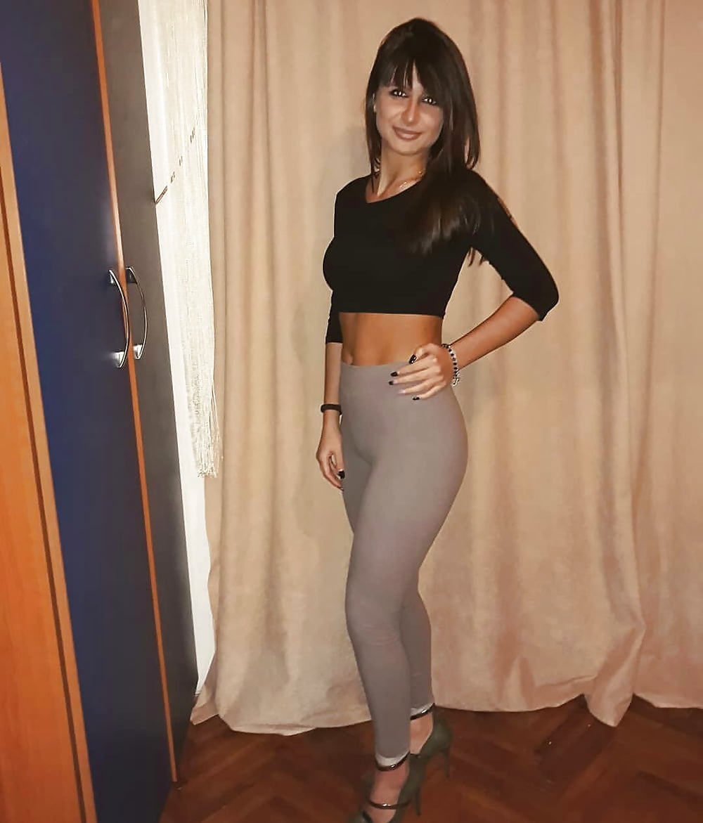 Sex Gallery Serbian skinny teen hot