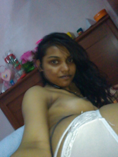 Sex Gallery New set: young virgin desi indian college girl