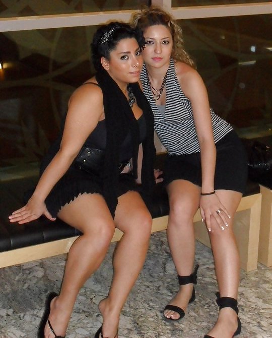 Sex Gallery Arab hotties 2