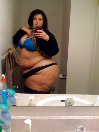 BBW Selfies 15