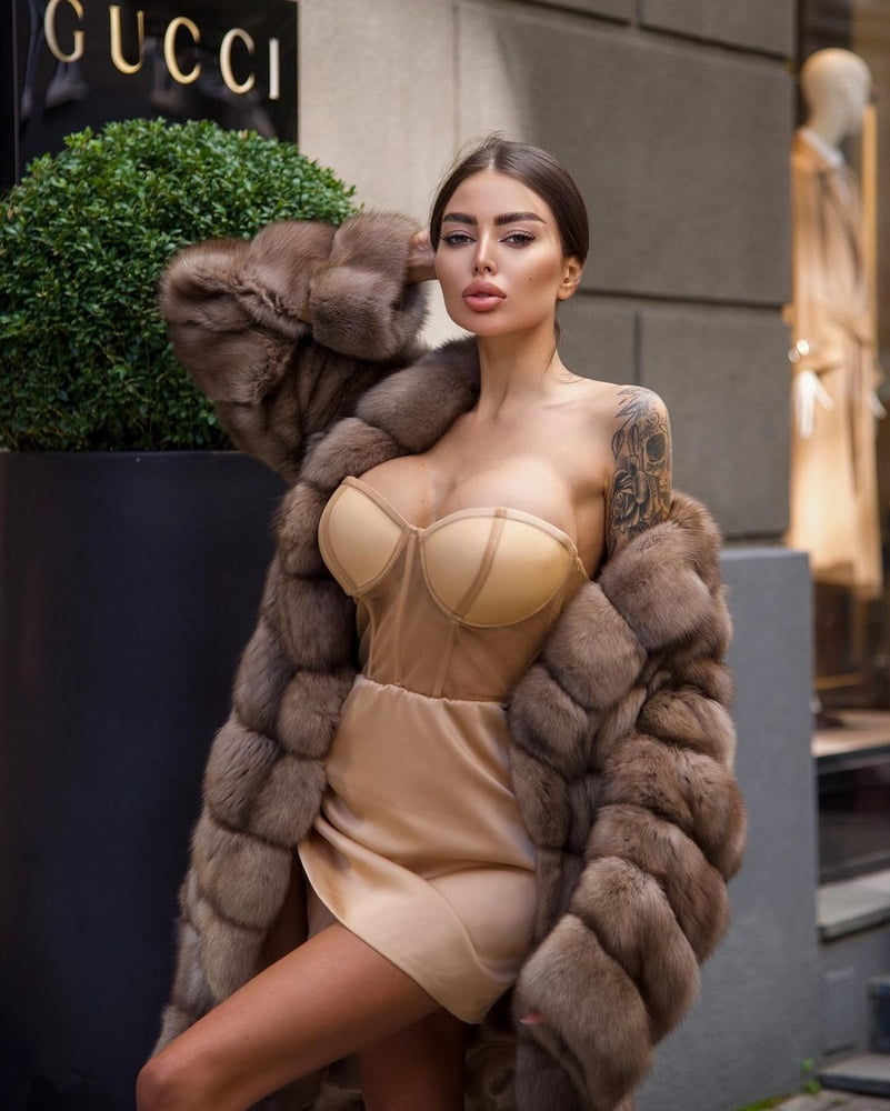 Alena Stunning Russian Bimbo Goddess With Huge Fake Tits