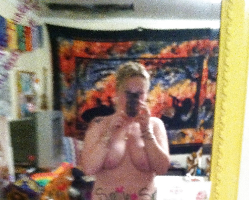 Sex Gallery MaggieMMM From SmutDates.com