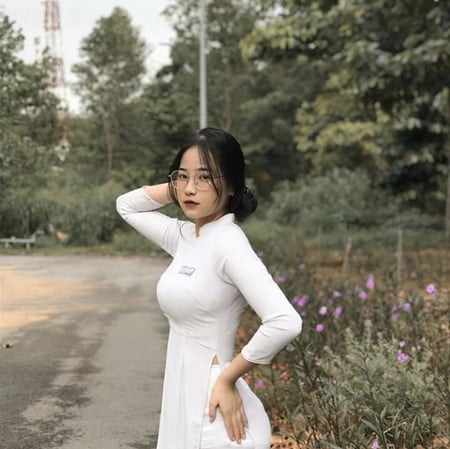 vietnam have best school uniform in the world aodai         