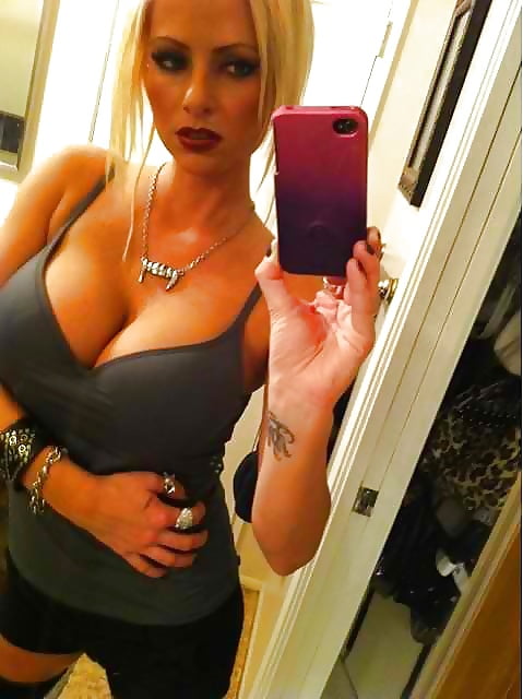 Sex Gallery Handpicked Amateurs 454