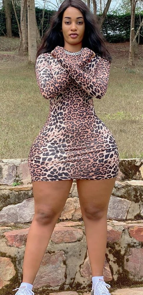 Sexy slim thick bbw wide hip african pear - 23 Photos 