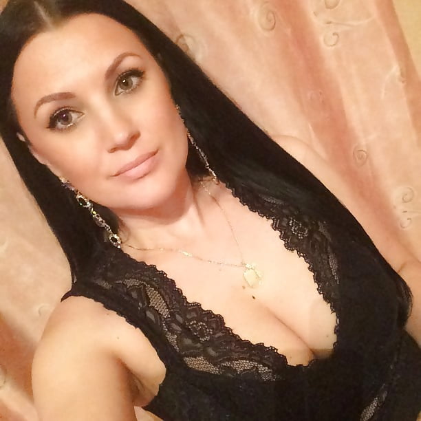 Sex Gallery Russian dating site real foto milf 7