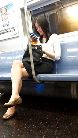 New York Subway Girls Asians