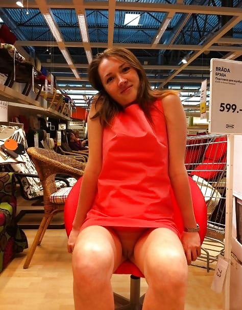 Sex Gallery Flashing in public stores