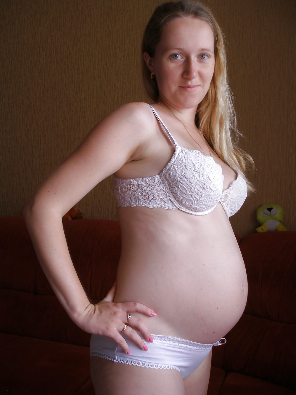 Sex Gallery sweet amateur preggo - searching for more pics from her