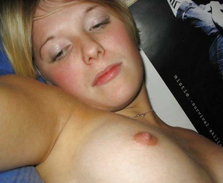 Sex Gallery Cash Strapped College Cuties 2