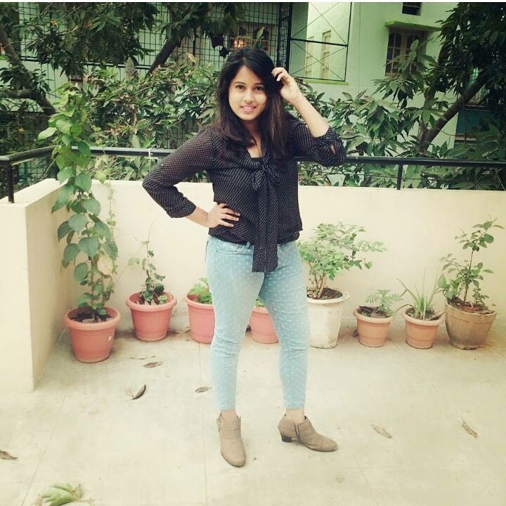 Sex Gallery Hot Indian Babe Sexy Thighs