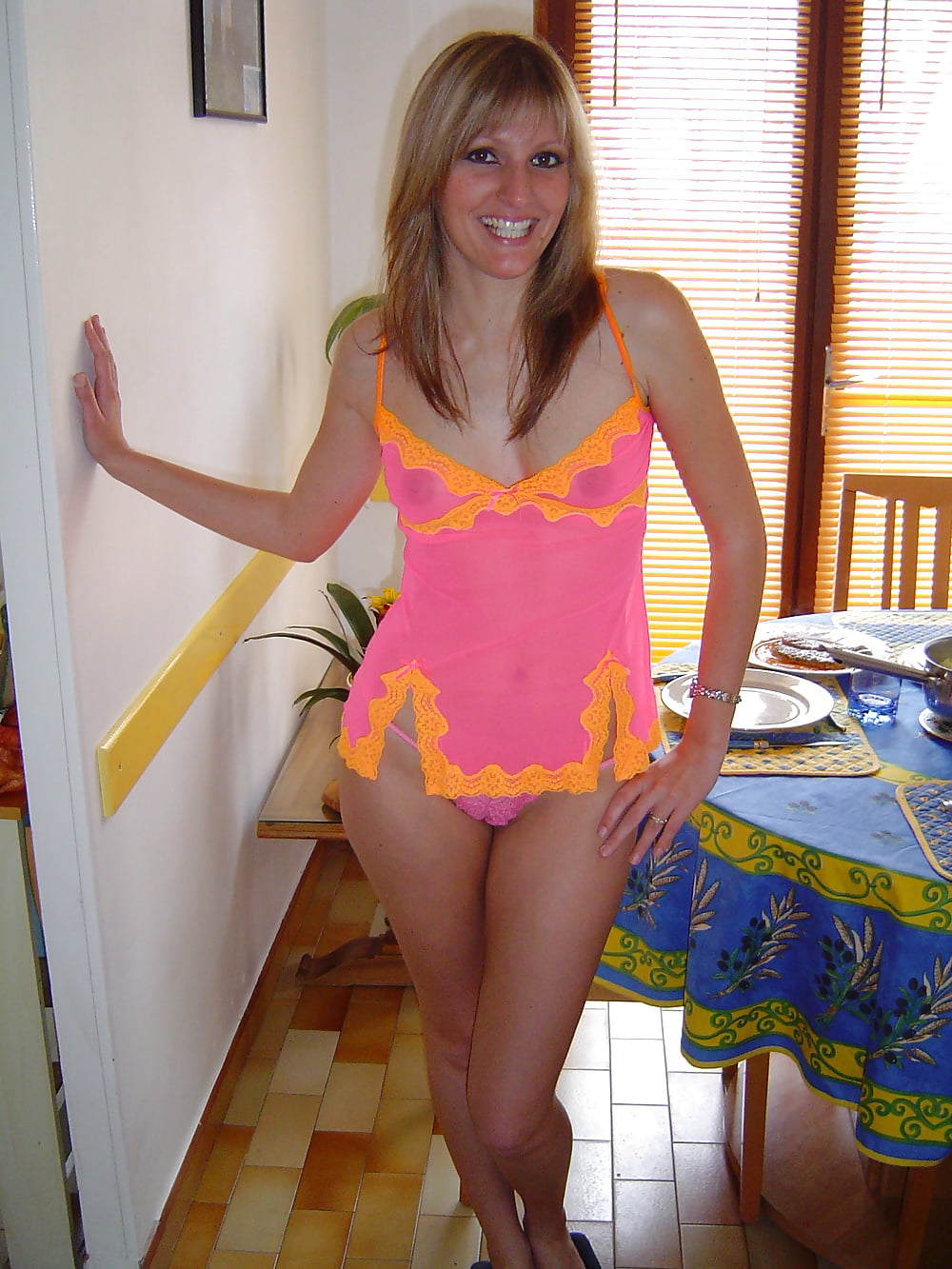 Sex Gallery blonde milf