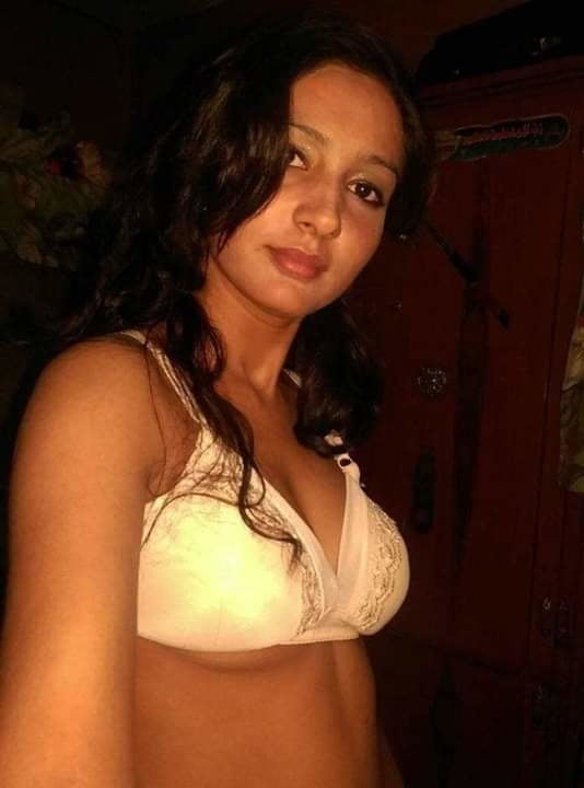 Indian Desi Married Wife Nude Selfie 19 Pics Xhamster 