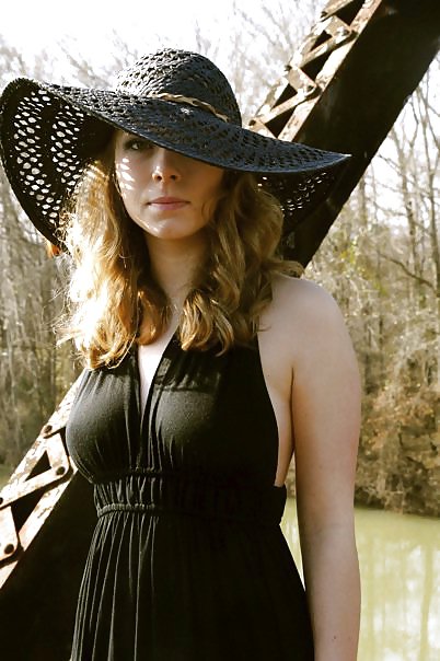 Sex Gallery Beauty posing for my camera