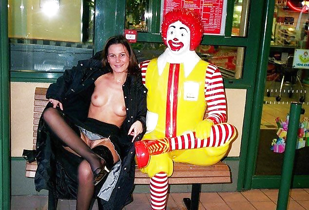 Sex Gallery mc flashing
