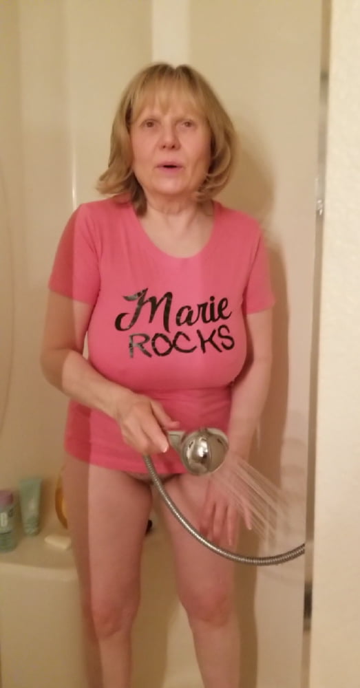 Hot grandmother sprays her pussy and cums in a wet t-shirt - 72 Pics 