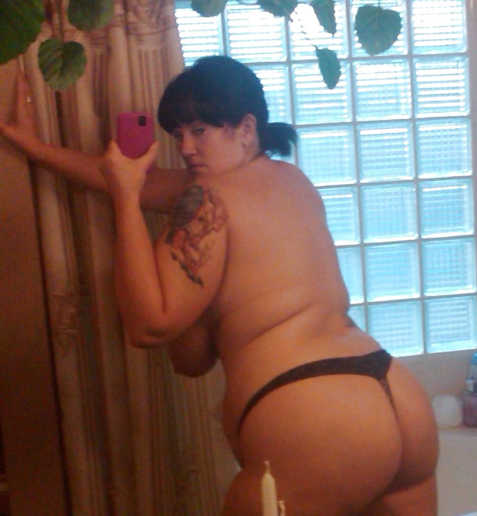 Sex Gallery Self Shot Busty Brunette