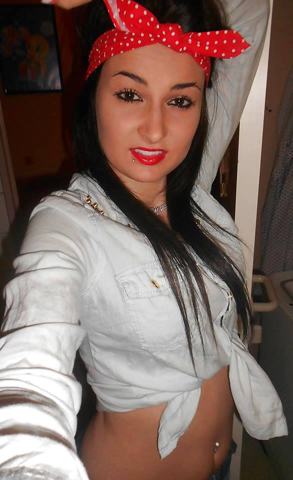 Sex Gallery ex suceuse du 95 m1tenant married merveille.