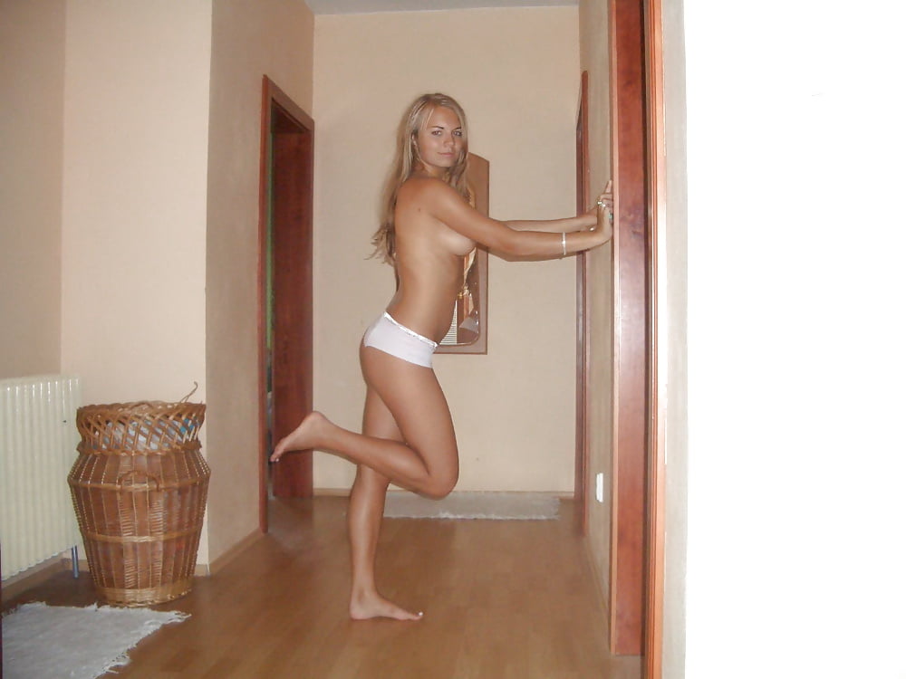 Sex Gallery Amateur blonde teen