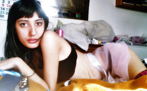 Sex Gallery Very sexy Iranian teen exposing