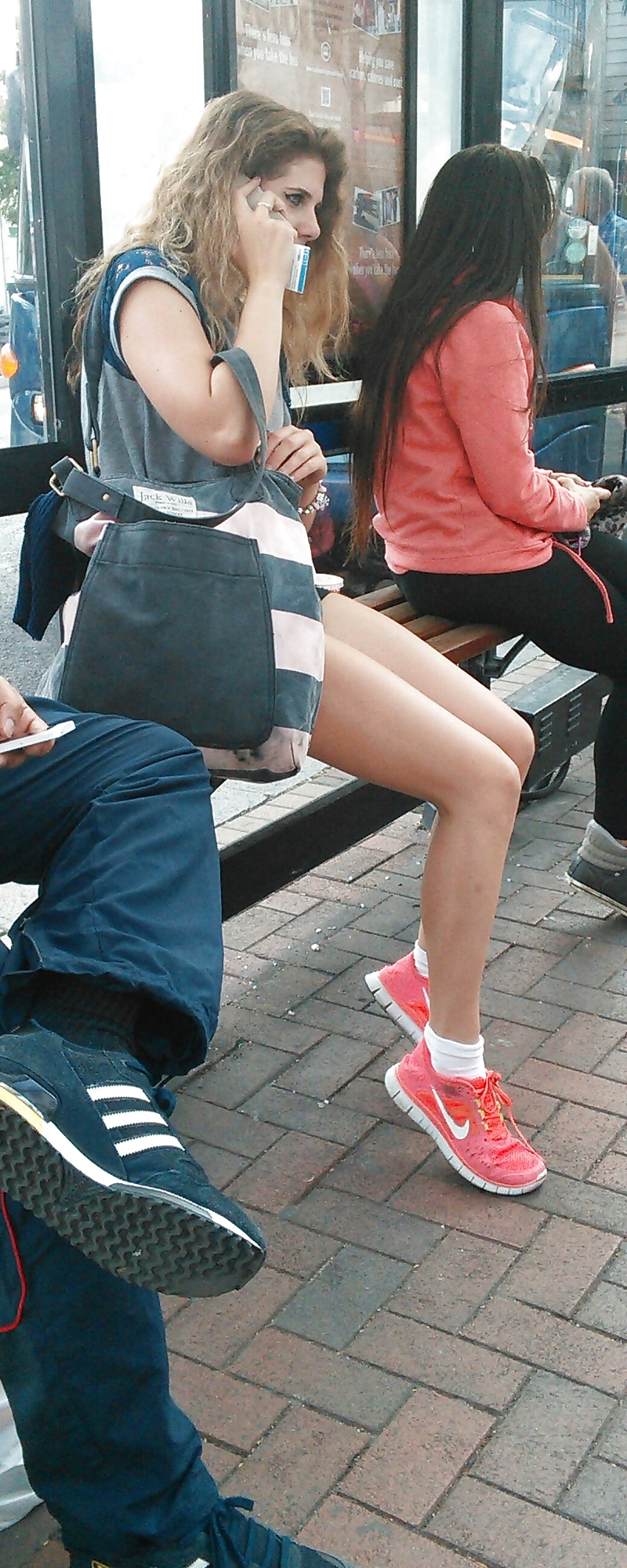 Sex Gallery Londonperv's Candids 2014 - August vol 1 (At the Bus Stop)