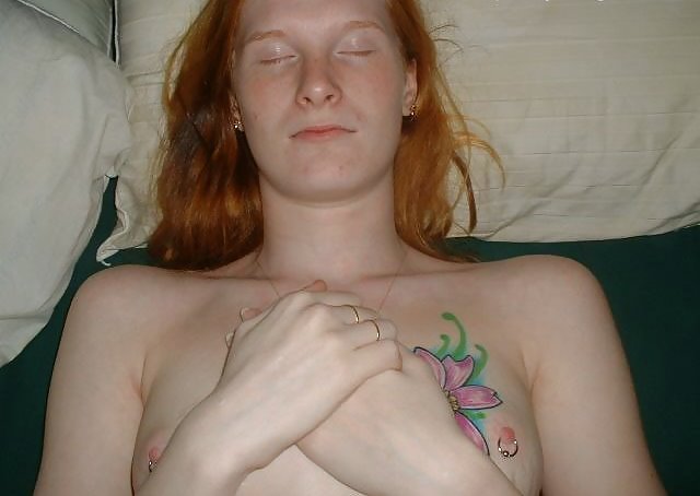 Sex Gallery AMATEUR EX GF LEGS ass teen redhead tattoo (WheelSex)