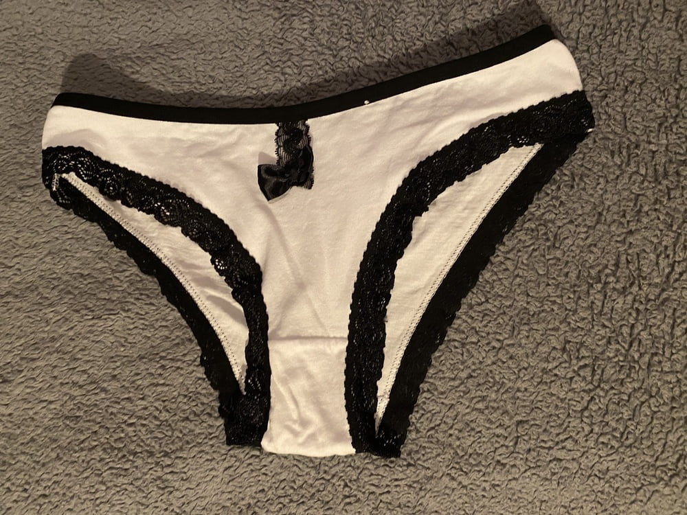 Sexy well-worn to order work knickers, - 9 Photos 