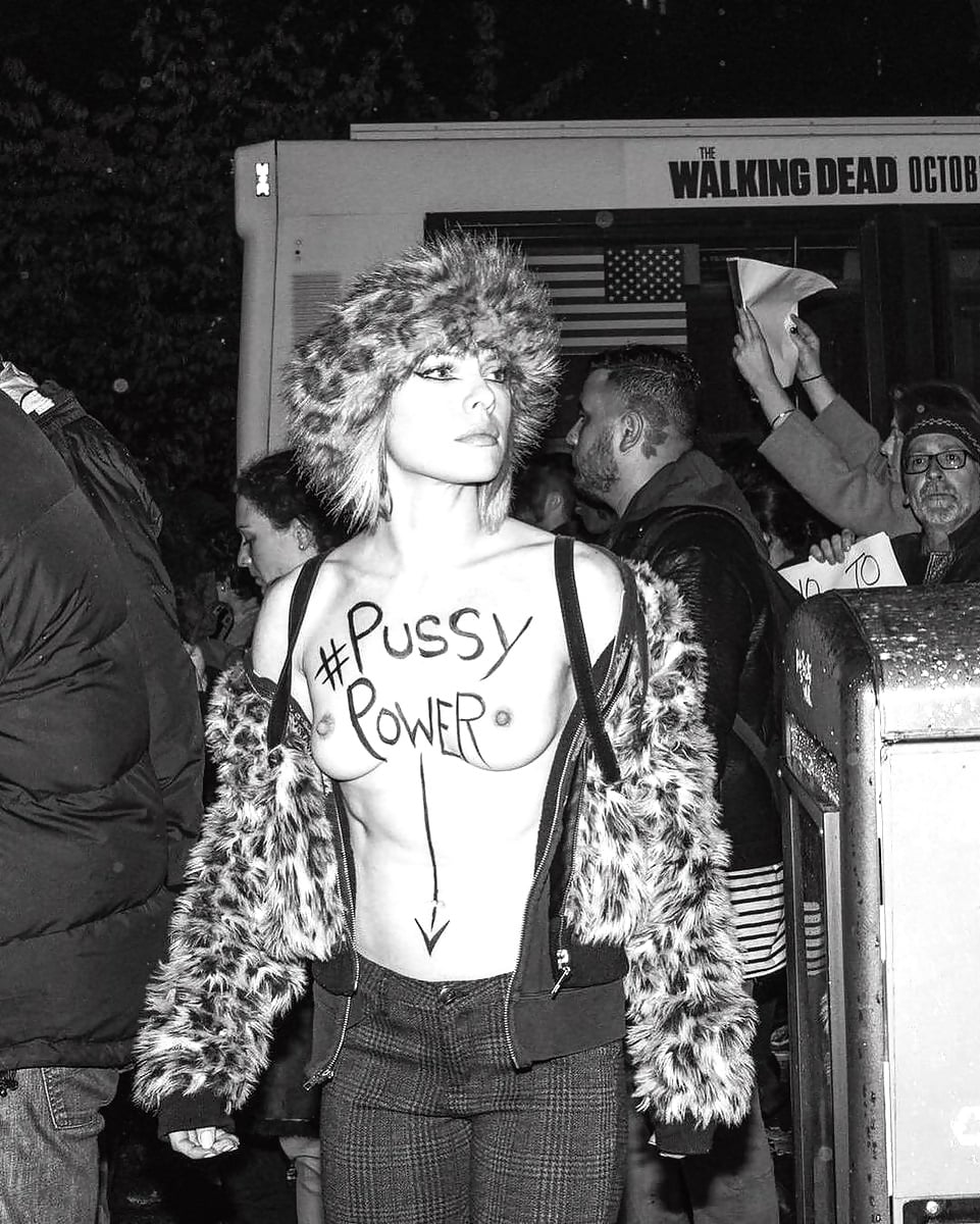 Sex Gallery Public Nudity 23