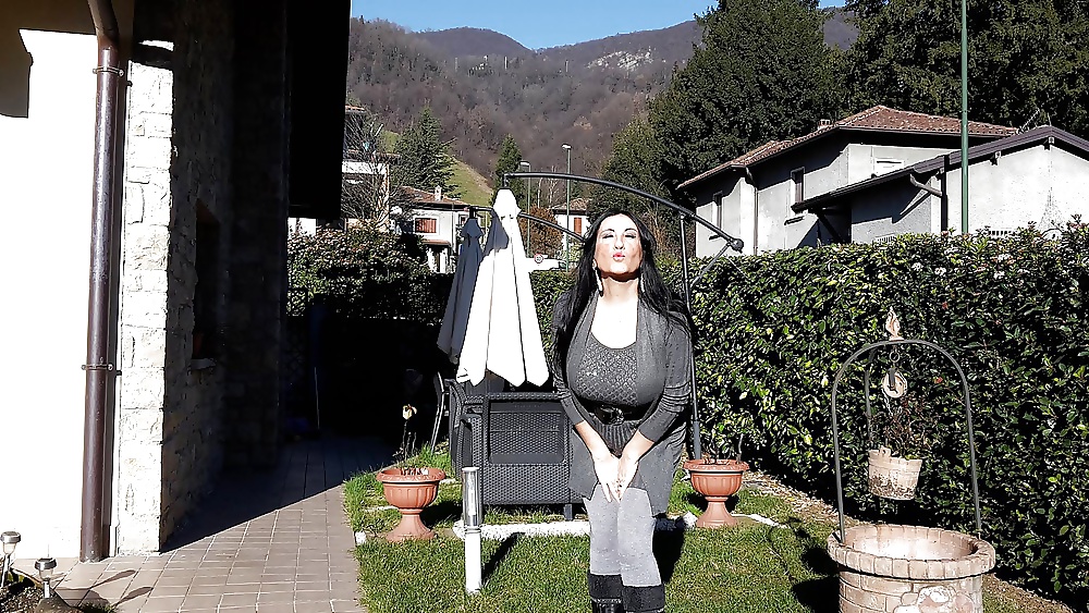 Sex Gallery Sexy MATURES and MILFs 46