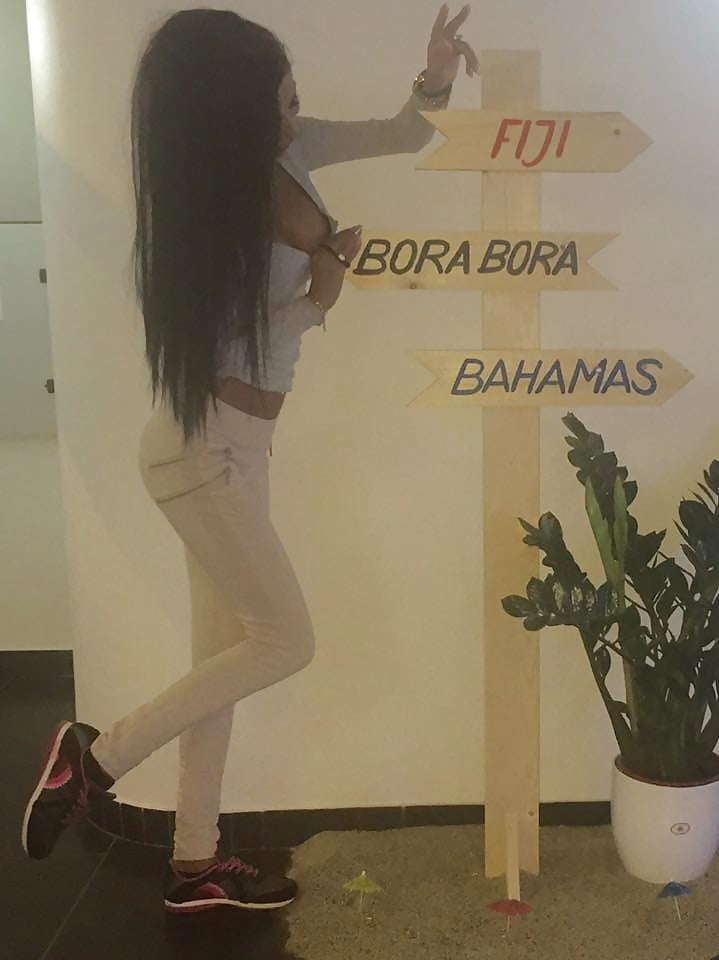 Sex Gallery Duta Andreea Bucuresti Mama eu te am facut vedeta