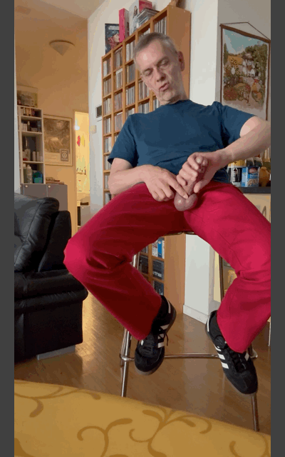 GIF images of red jeans