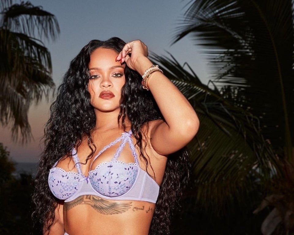 Rihanna - 14 Photos 